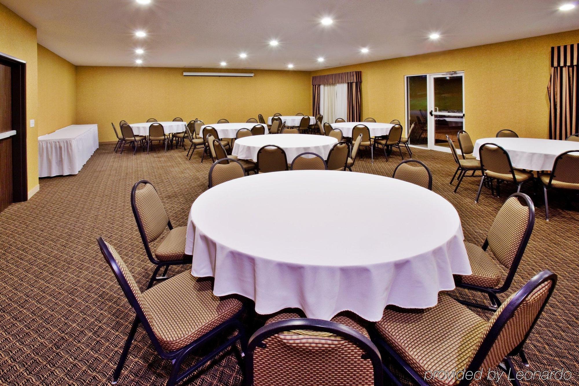 Holiday Inn Express Le Claire Riverfront-Davenport By Ihg Exterior foto