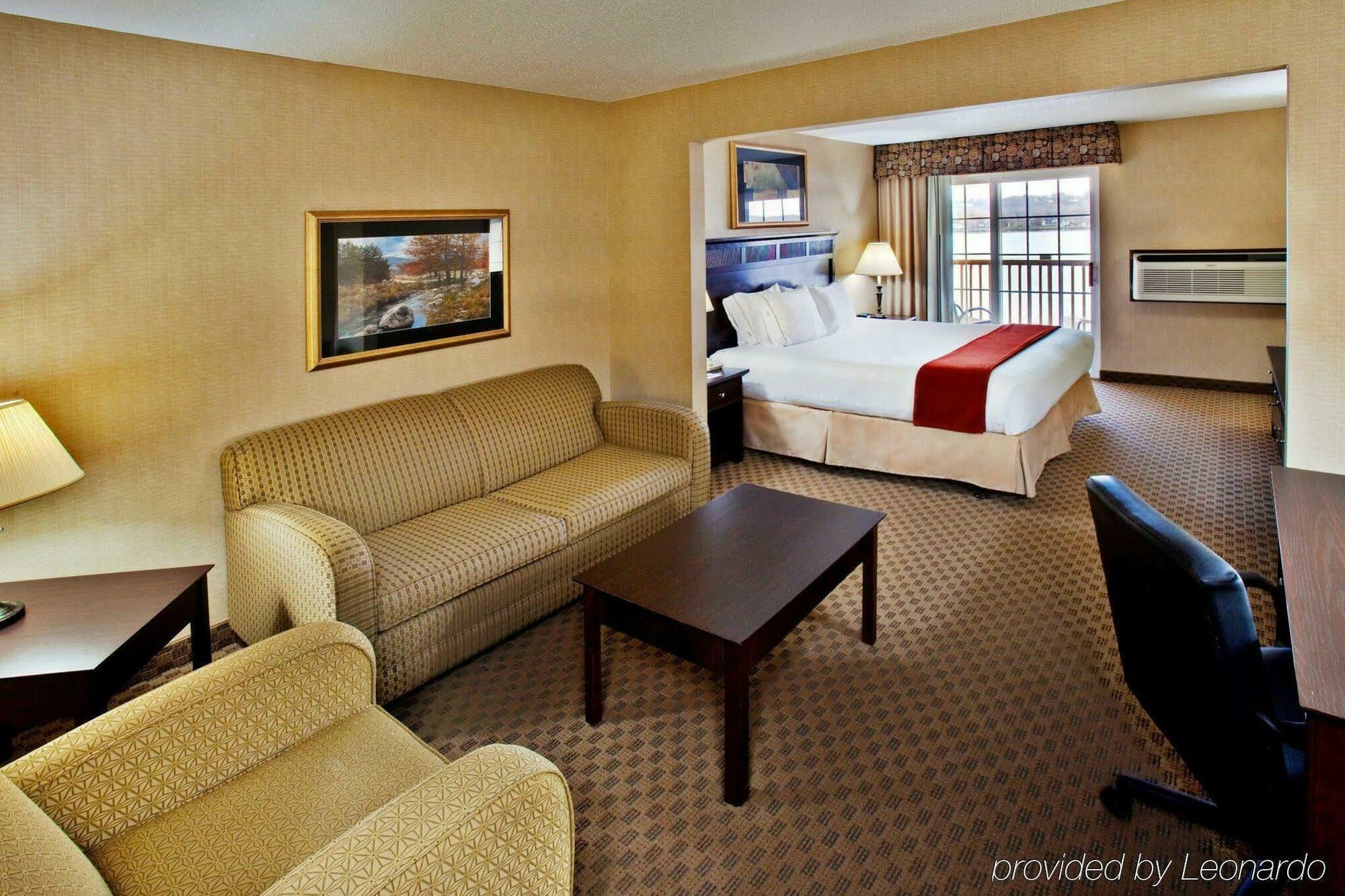 Holiday Inn Express Le Claire Riverfront-Davenport By Ihg Exterior foto