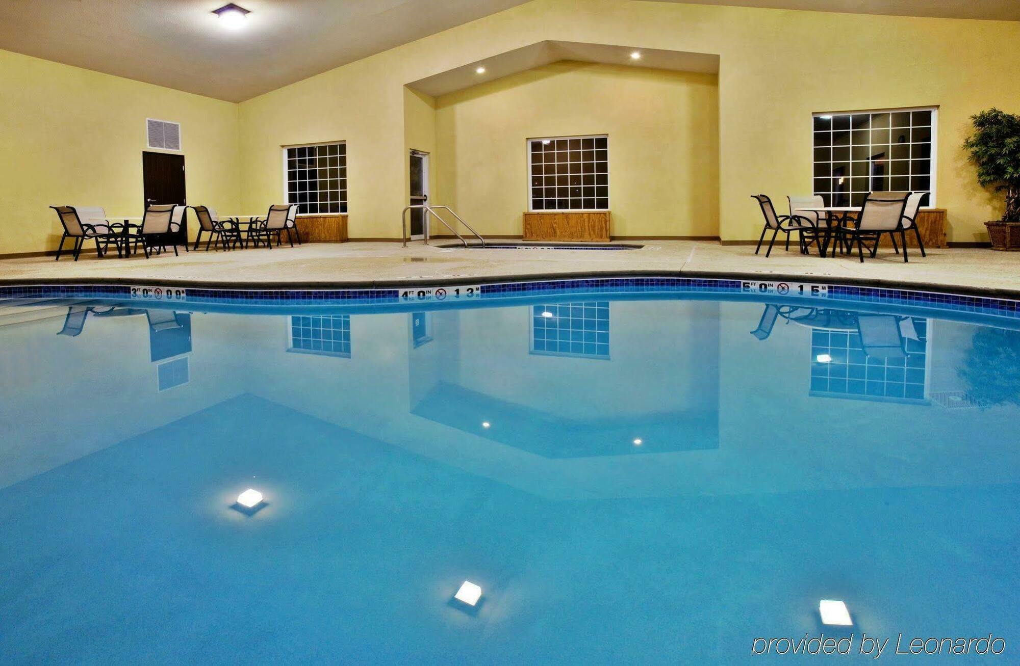 Holiday Inn Express Le Claire Riverfront-Davenport By Ihg Exterior foto
